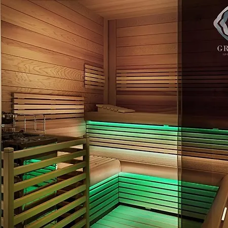 Resident & Grotta 4* Harrachov