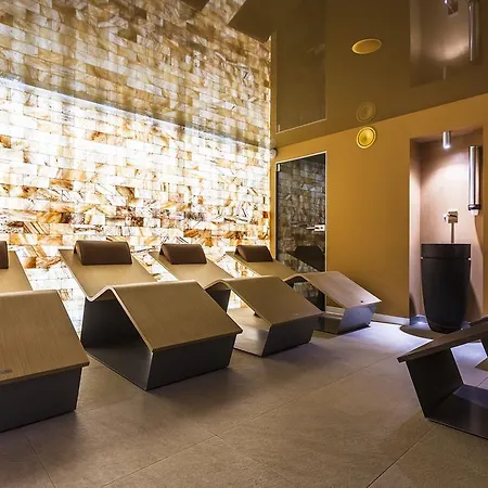 Resident & Grotta 4*