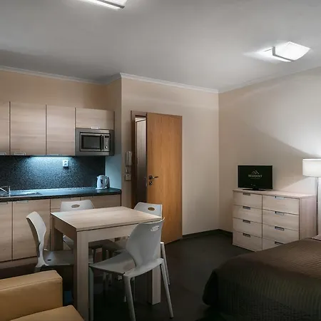 Resident & Grotta Hotel