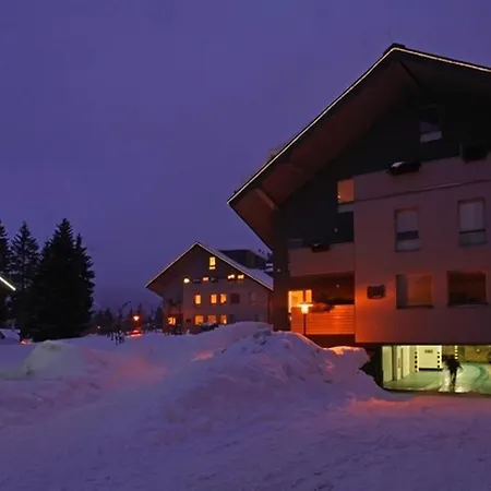 Hotel Resident & Grotta Harrachov